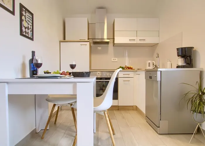 Apartament Piccolo Giardino Kali